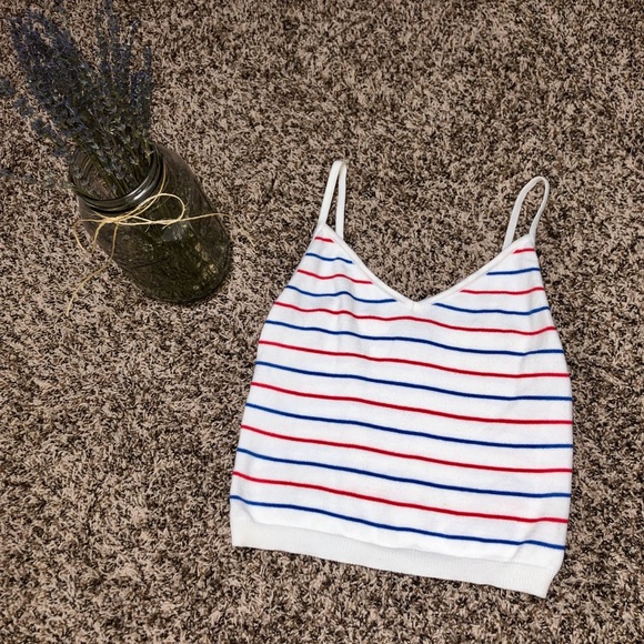 Forever 21 Tops - Forever 21 Crop Top